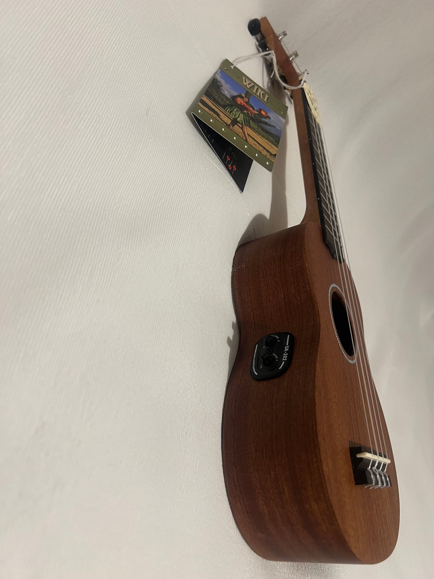 Ukulele Soprano électro WIKI